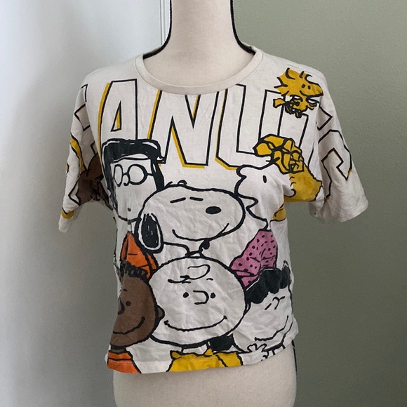Peanuts Cropped T-shirt - Picture 1 of 9